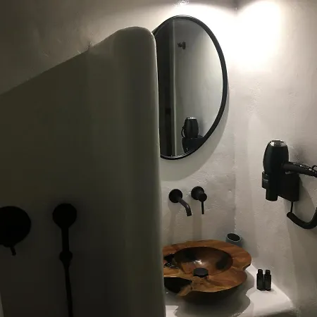 Ageri Guest house *